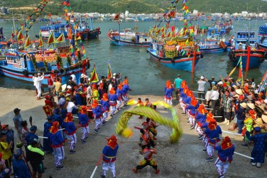 Lễ hội Cầu Ngư – Khúc hát của biển và lòng người miền Trung